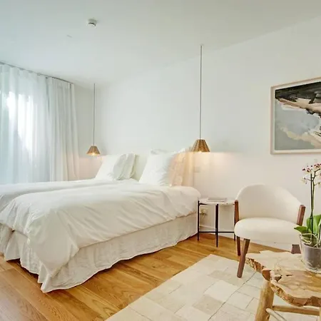 Вилла Loft58 Luxury Loft With Internal Swimming Pool Лиссабон